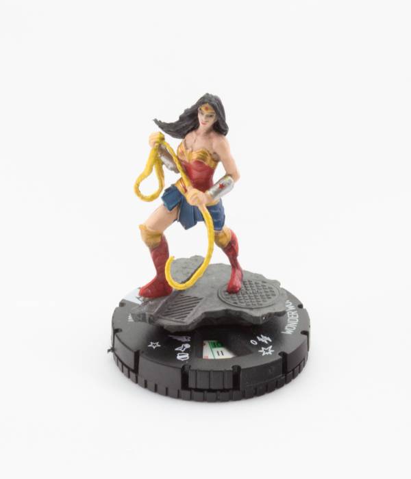 001 - Wonder Woman